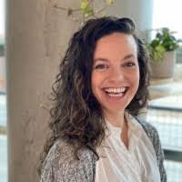 Leah Knutson's Instagram, Twitter & Facebook