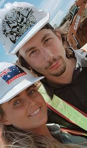 I've been waiting all day 💔💌 No one said hello. #parkerschnabel #goldrush  #miner #gold #goldrushfan #tylermahoney