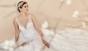 Bei uns findest du zahlreiche liebevoll gebrauchte brautkleider, die auf eine weitere. Elegante Und Raffinierte Brautkleider Justin Alexander