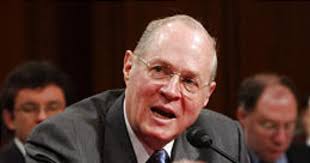 Kennedy turning into court's 'swing man'