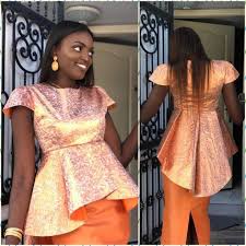 Chronophages aussi mais tellement attirantes qu'on ne résiste pas à ses. Modele African Fashion Modern African Fashion African Fashion Dresses