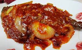 Kelainannya terletak kepada rasa masam dari tomato dan lemak dari kacang pis. Facebook