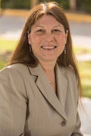 Meet Prof. Loretta Blanchette 💙 REGISTER NOW:❗️👇 Professor Blanchette  Fall MINI TERM 🍁 Class: Mini Term Class: MGF1106-2207-7963 Math for  Liberal Arts I 8-Week class MWF 8-9:40 am Oct. 26