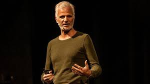 Written & composed by aaron ashton. Was Denkt Eigentlich Michael Trautmann Absatzwirtschaft