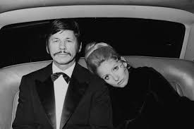 Check spelling or type a new query. En 1990 Les Derniers Mois Tragiques De Jill Ireland