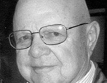 Arthur Renner's Instagram, Twitter & Facebook