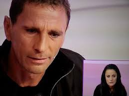 Ka nje mesazh per ty! A do pranoje Fatosi kerkesen e te bijes per te patur  takime te rregullta pas 4 vitesh mungese?