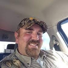 Kenneth Luff's Instagram, Twitter & Facebook