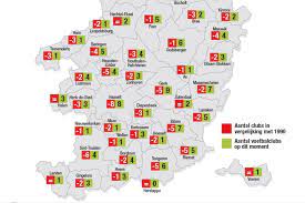 Het veldvoetbal bij de mannen is het populairst en kan op de meeste belangstelling rekenen, maar ook vrouwenvoetbal en zaalvoetbal worden georganiseerd. Aantal Limburgse Voetbalclubs Voorbije Dertig Jaar Bijna Geh Het Belang Van Limburg Mobile