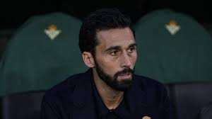 Nacho Peña, sobre el futuro del banquillo blanco: "Arbeloa está muerto en el Madrid"