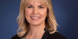 Maureen Bird's Instagram, Twitter & Facebook