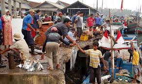 Savesave kunci jawaban esps b. Kehidupan Nelayan Indonesia Mikirbae Com