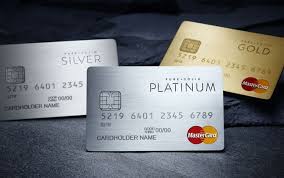 Eine goldene kreditkarte bietet vorteile wie keine andere kreditkarte. Gold Platin Kreditkarten Luxus Accessoire Aus Echten Edelmetallen