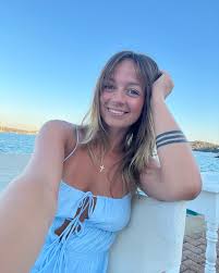 🦄 @laurenannekennedy - Lauren K - TikTok