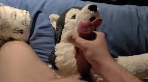 Cumming on husky plush - порно видео