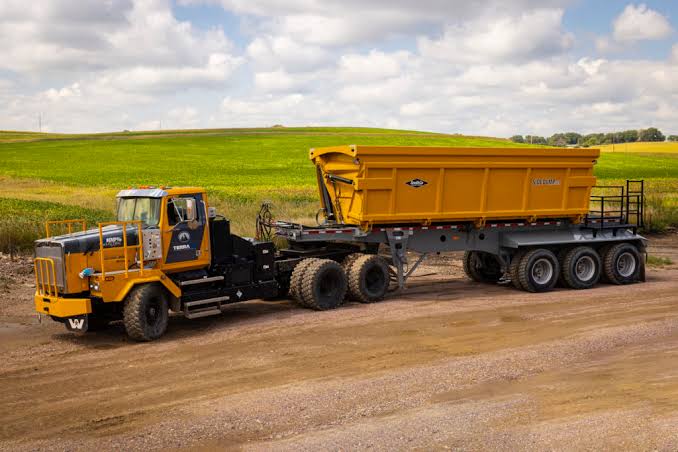 Smithco 5000 Trailer