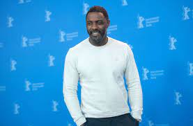 Er müsse dann erst geölt werden, damit er sich wieder flüssig bewegen könne. Geruchte Um James Bond Idris Elba Will Doch Nur Spielen Panorama Stuttgarter Zeitung