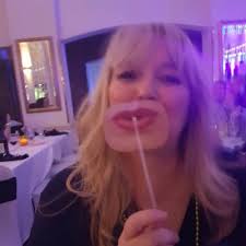 Paula Barry (@BarryPaula)