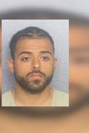 South Florida teacher admits to having sex with student