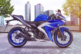 Read yamaha r3 review and check the mileage, shades, interior images, specs, key features, pros and cons. Yamaha Yzf R3 Price Specs Mileage Reviews Images