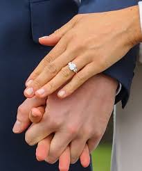 Engagement ring from prince harry's real value royal jewellery, or jewellery associated with famous women, is often valued much higher than its true value. Meghan Markle S Engagement Ring From Prince Harry Chelebelleslair Meghan Markle Engagement Ring Engagement Prince Harry And Megan