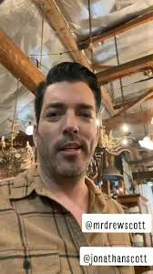 Drew and Jonathan Modular Oyster