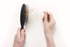 Some people brush their hair while still wet while others prefer to do this activity when their hair is completely dry. The Benefits To Brushing Your Hair The Right Way Here S How To Do It