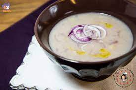 Versate la zuppa di cipolle sopra le fette di pane e spolverate con abbondante gruviera grattugiato. Zuppa Di Cipolle Rosse E Quasi Magia In Cucina