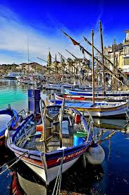 Sanary Sur Mer Le Port De Peche Var 83 France Sanary Sur Mer Beau Paysage Barque