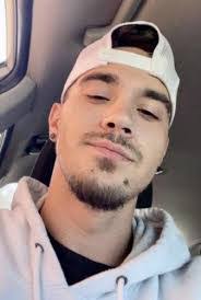 Robert Doss's Instagram, Twitter & Facebook