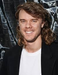 Barton Welch's Instagram, Twitter & Facebook