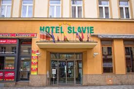 Dočkali jsme se a můžeme otevřít venkovní plavecký areál. Hotel Slavie In Czech Republic