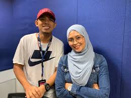 Aku telah merasakan pahitnya kau tinggalkan pernahkah di hatimu mencintaiku? Era Ø¹Ù„Ù‰ ØªÙˆÙŠØªØ± Siti Nordiana Nak Lagu Hatiku Milikmu Jadi Nombor 1 Kat Cartaera40 So Korang Kena Lah Undi Banyak Banyak Okay Hehe Https T Co Xu2ehskakq ØªÙˆÙŠØªØ±