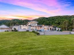 4 96 Rose Valley Road Rose Valley Nsw 2534 House For Sale 123953994 Realestate Com Au Valley Road Holiday Home Property For Sale