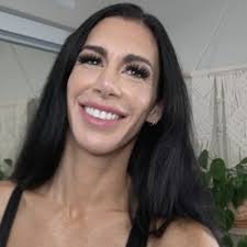 Laura Moore-Shay, Reporter