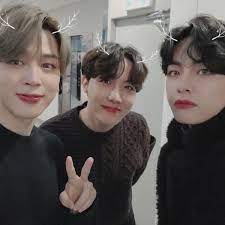 9999 likes · 102 talking about this. Happy Birthday V J Hope Shares Happy Taetae Photos Suga Calls Taehyung Captain Korea Because Of Thick Arms Pinkvilla