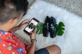 If you need to get in contact with poshmark in regard to a tracking or delivery problem, a return issue, a payment issue, a problem with an existing order, your seller earnings, your poshmark account, or any other general questions, your best bet would be to fill out this form, which will send poshmark an. Poshmark S Home Market Is Growing Fast As It Strives To Become A Reselling Empire The Verge