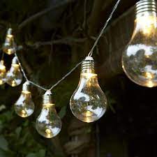 deze slinger met gloeilampen van luxform is erg leuk om op te hangen in de tuin of op het balkon aan de slinger zitten 10 led tuin gloeilampen tuinverlichting