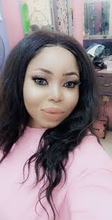 Bestselling author struggles to write her own story