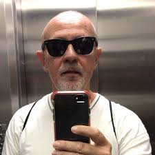 Had the most incredible time at @friezeofficial x @poiret.official thank  you so so much for inviting us!!! Besties for restiesssss @laysladeo  @violettagroup