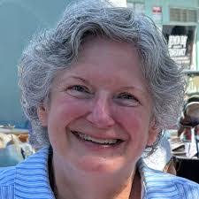 Lisa Hagan's Instagram, Twitter & Facebook