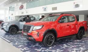 Reka bentuk hiasan dalaman yang agak ringkas tetapi menarik. Nissan Navara Np300 D23 2021 Facelift Ada Apa Yang Baru Wapcar