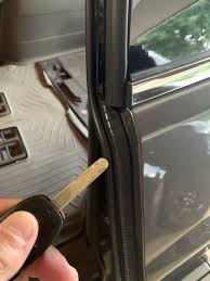 It may just be because the key to your honda vehicle is damaged, don't try forcing the key to the ignition, so as not to spoil the ignition more when forced. Passenger Power Sliding Door Opens Won T Shut 3 Beeps Honda Odyssey Forum