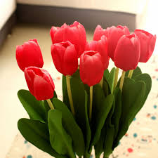 Tidak aneh jika bunga ini memiliki kecantikan dan keindahan yang terpancar pada setiap warnanya. Baru Kedatangan Valentine Hadiah Realistis Buatan Sutra Palsu Bunga Tulip Merah Bunga Pesta Pernikahan Rumah Pernikahan Xmas Decor Decorative Flowers With Lights Flower And Snake 5flower Decoration Competition Aliexpress