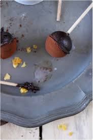 Sucettes De Rose Des Sables A L Amande Chefnini Recette Dessert Faire Fondre Du Chocolat Sucette