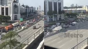 Abu hurairah mengatakan bahwa waktu pelaksanaan sholat maghrib yaitu ketika matahari tenggelam hingga tenggelamnya ufuk. Pkp Puchong Sesak Ramai Yang Ingkar