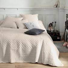 dessus de lits jetes de lit et couvre lits 3 suisses couvre lit boutis dessus de lit boutis jete de lit