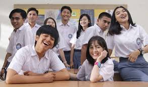 Adhisty zara, angga aldi yunanda, arswendi nasution and others. Dua Garis Biru