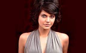 Mandira bedi's husband who was an indian producer and director died due to cardiac arrest at the age of 49.his health was all fine but unfortunately suffered from a heart attack and died this morning around 4:30 am. Mandira Bedi Wiki Age Husband Family Biography Bulletinscore