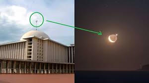 Udara panas pada lapisan terluar atmosfer akan terus bergerak dan berputar seperti air yang mendidih. Awal Mula Lambang Bulan Bintang Di Kubah Masjid Kanzunqalam S Blog